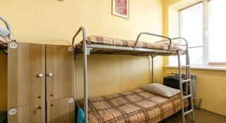 Гостиница Yo! Хостел Самара Самара Односпальная кровать в общем номере с 12 кроватями-9